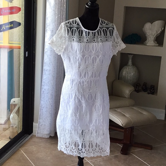 VONE Dresses & Skirts - VONE lace dress, size large, NWT